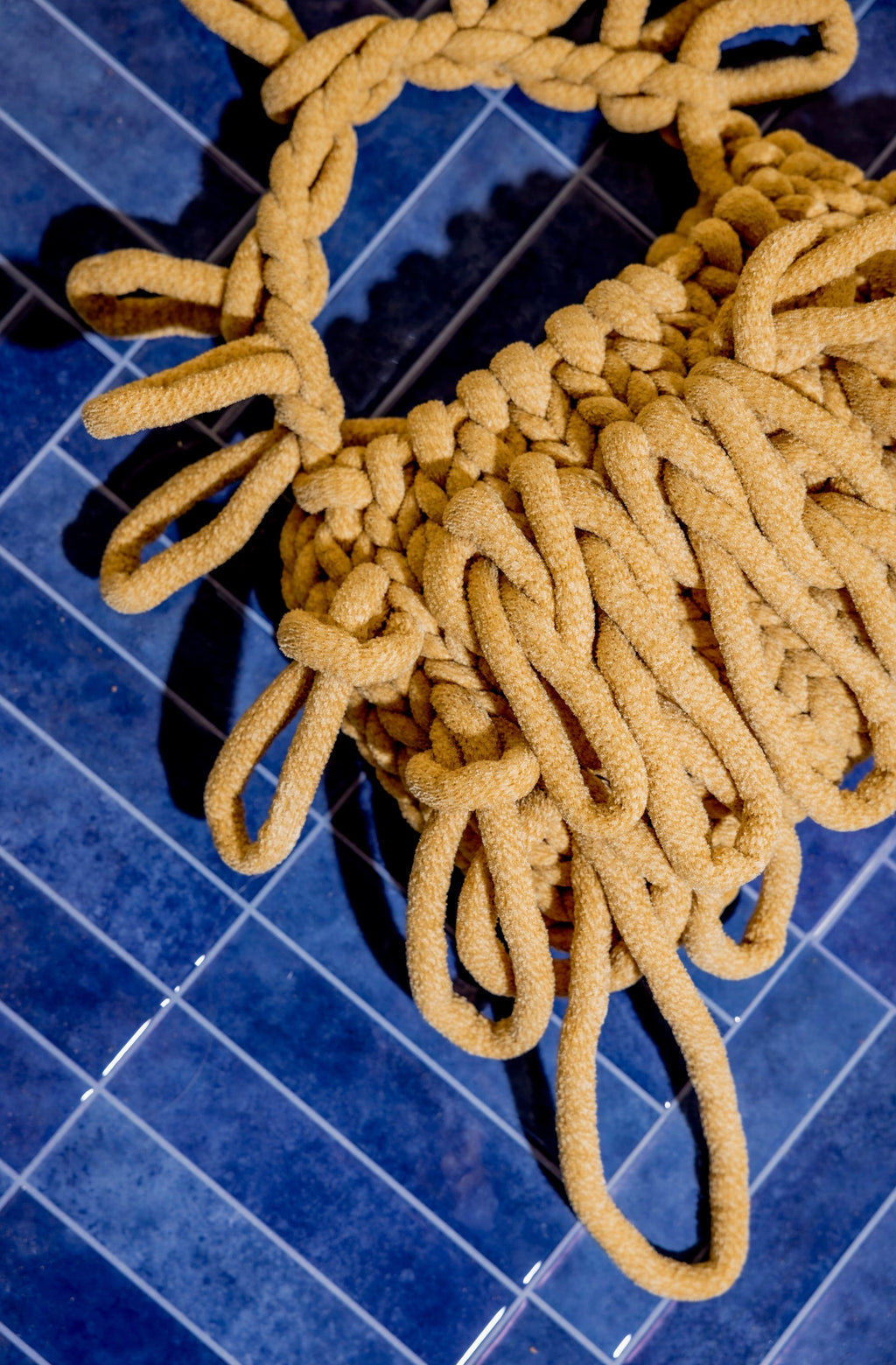Knotty